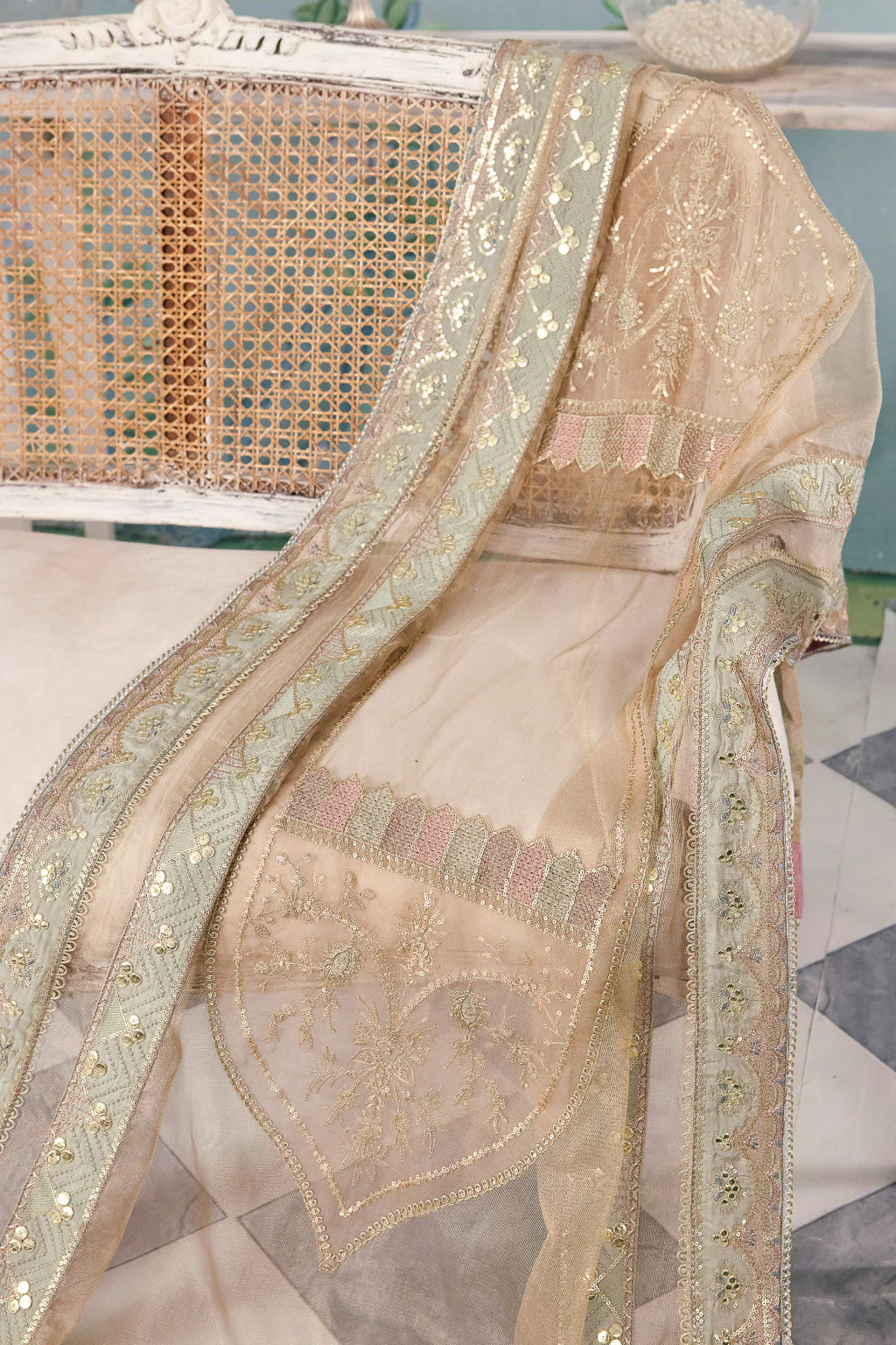 CC-33 Qiana - Image 7