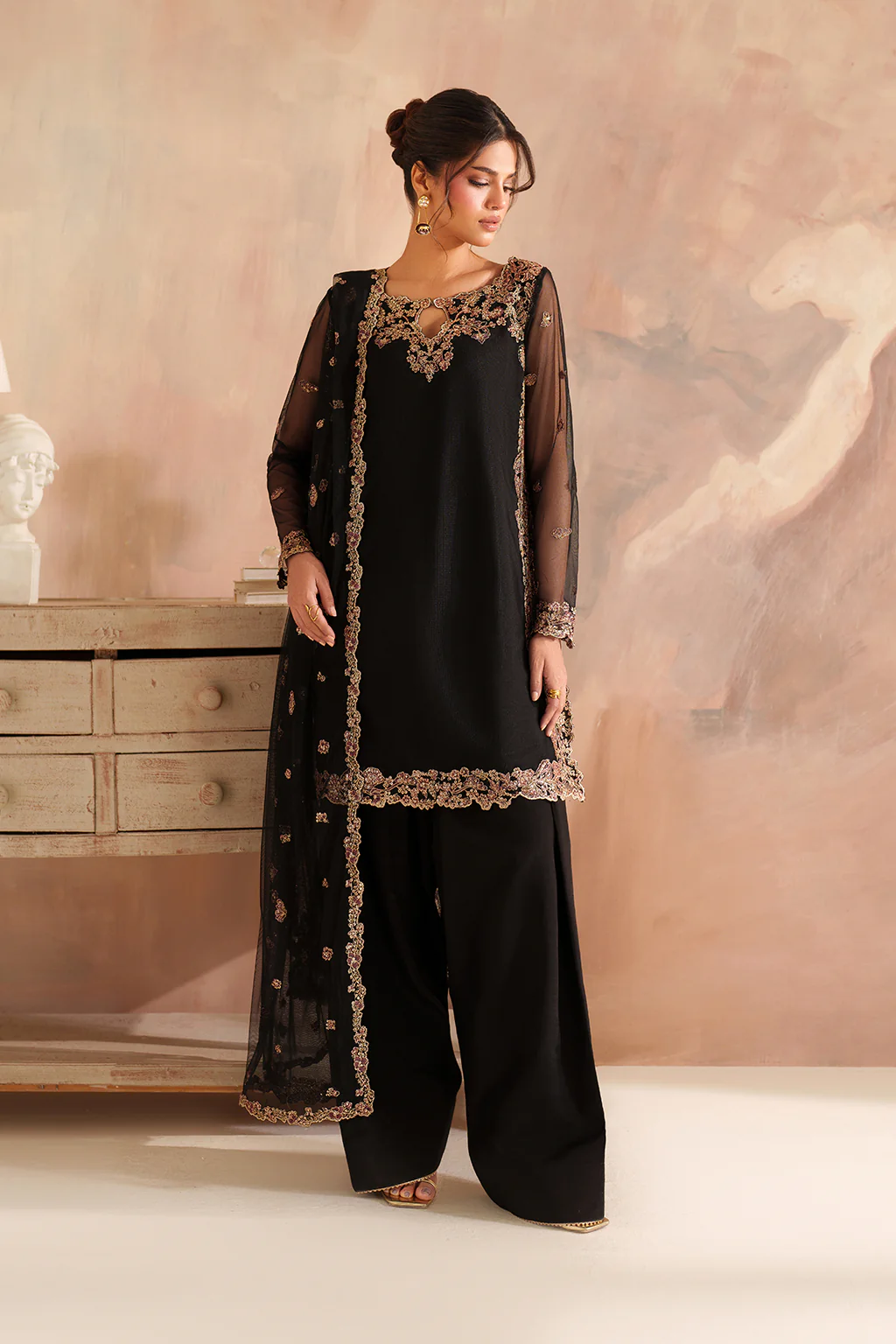 CC-77 Embroidered Net - Image 8