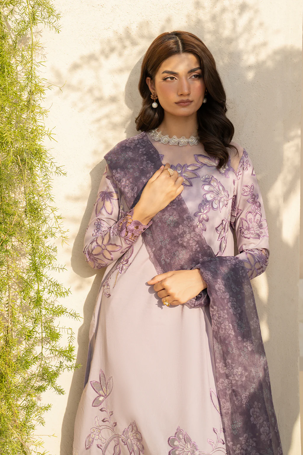 EFL-01 Embroidered Lawn - Image 12