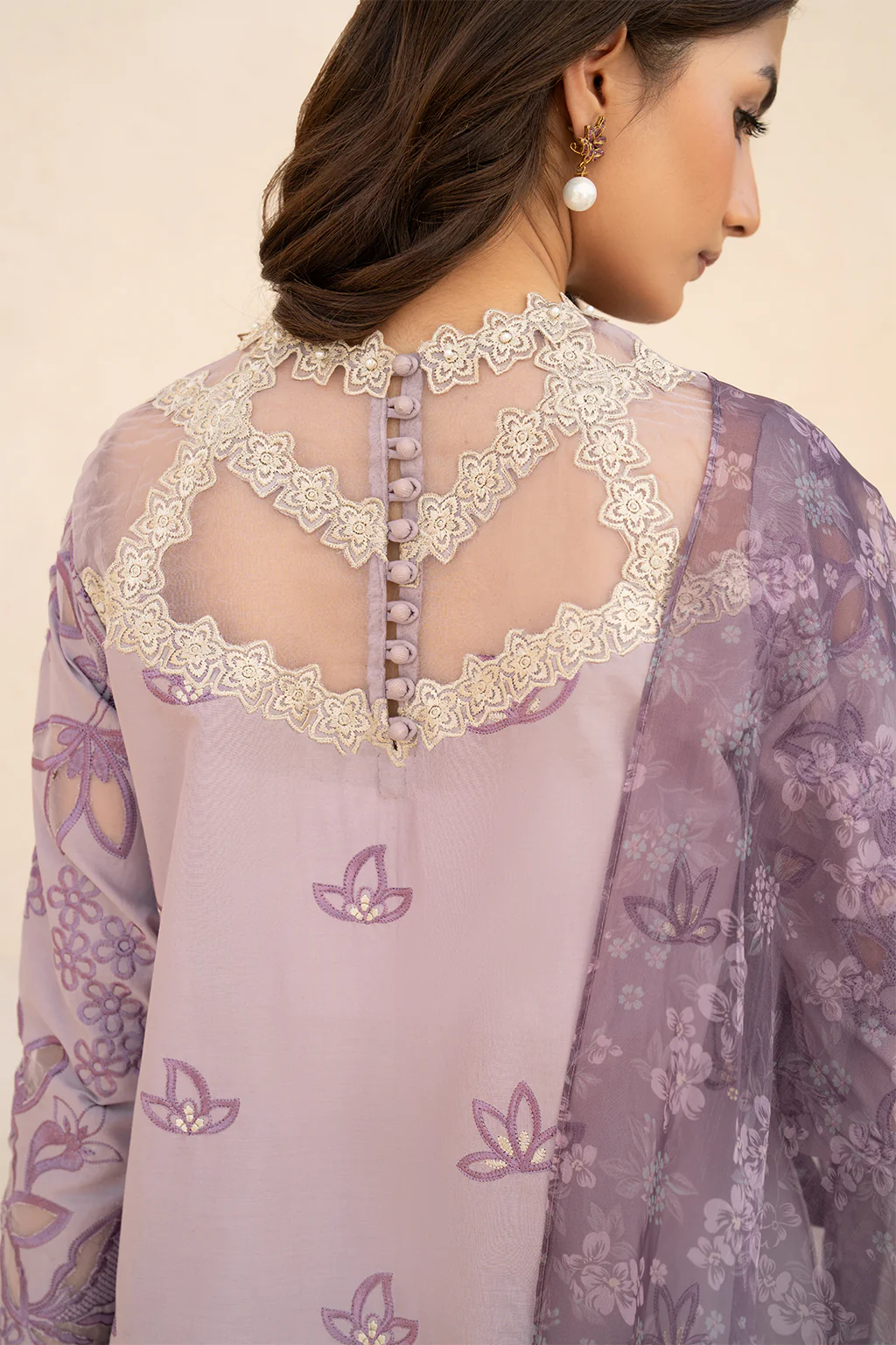 EFL-01 Embroidered Lawn - Image 3