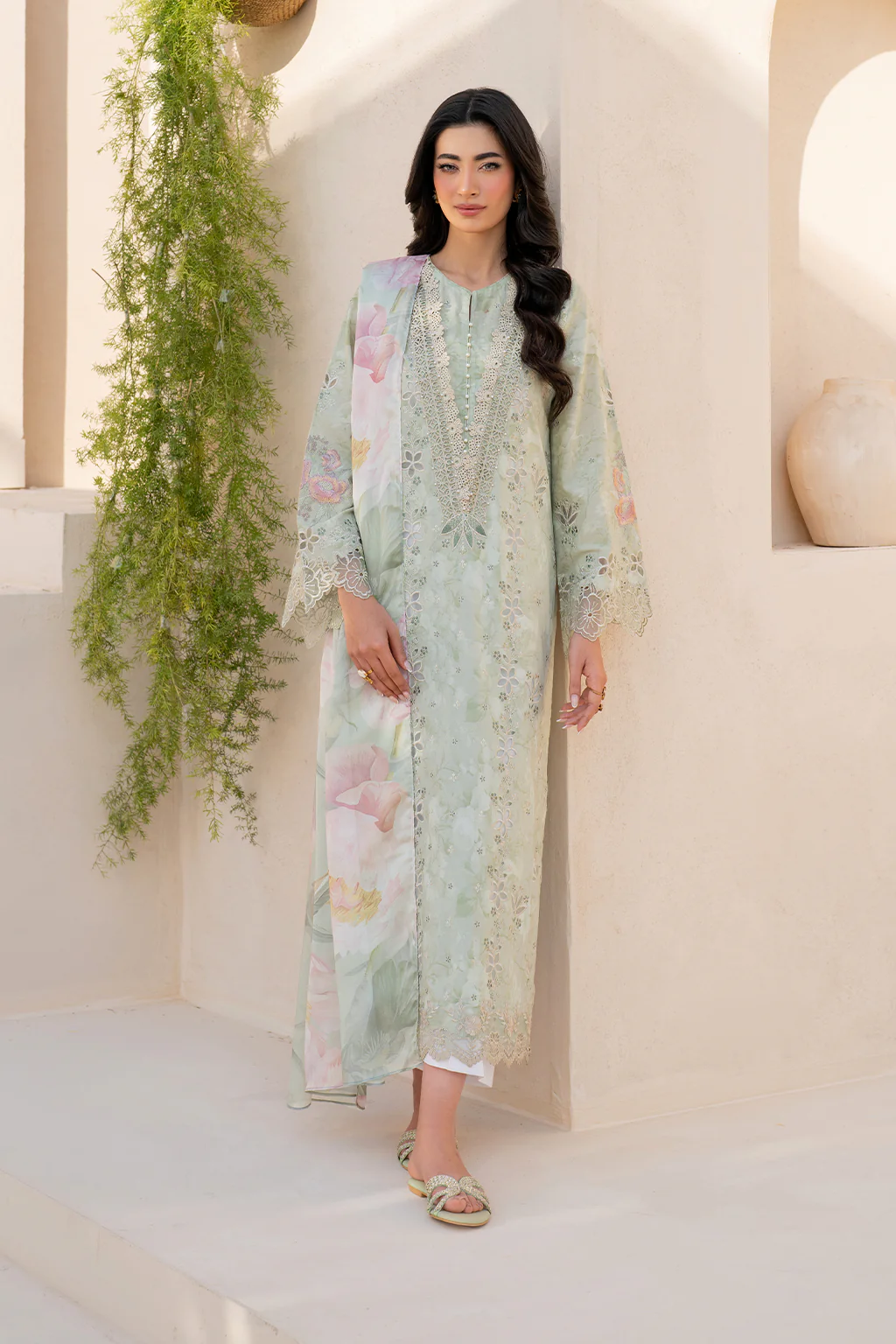 EFL-07 Embroidered Lawn - Image 10