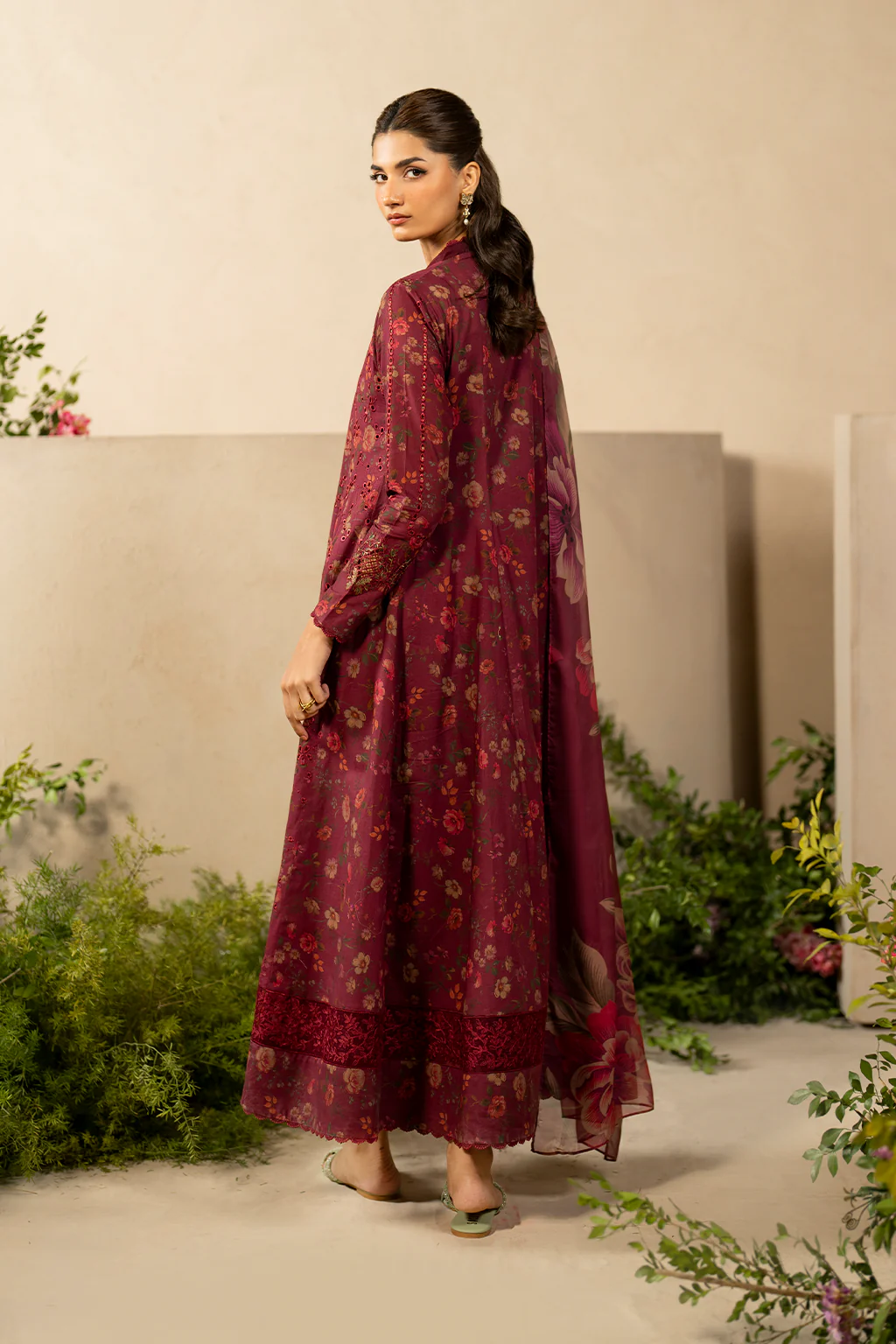 EFL-10 Embroidered Lawn - Image 3