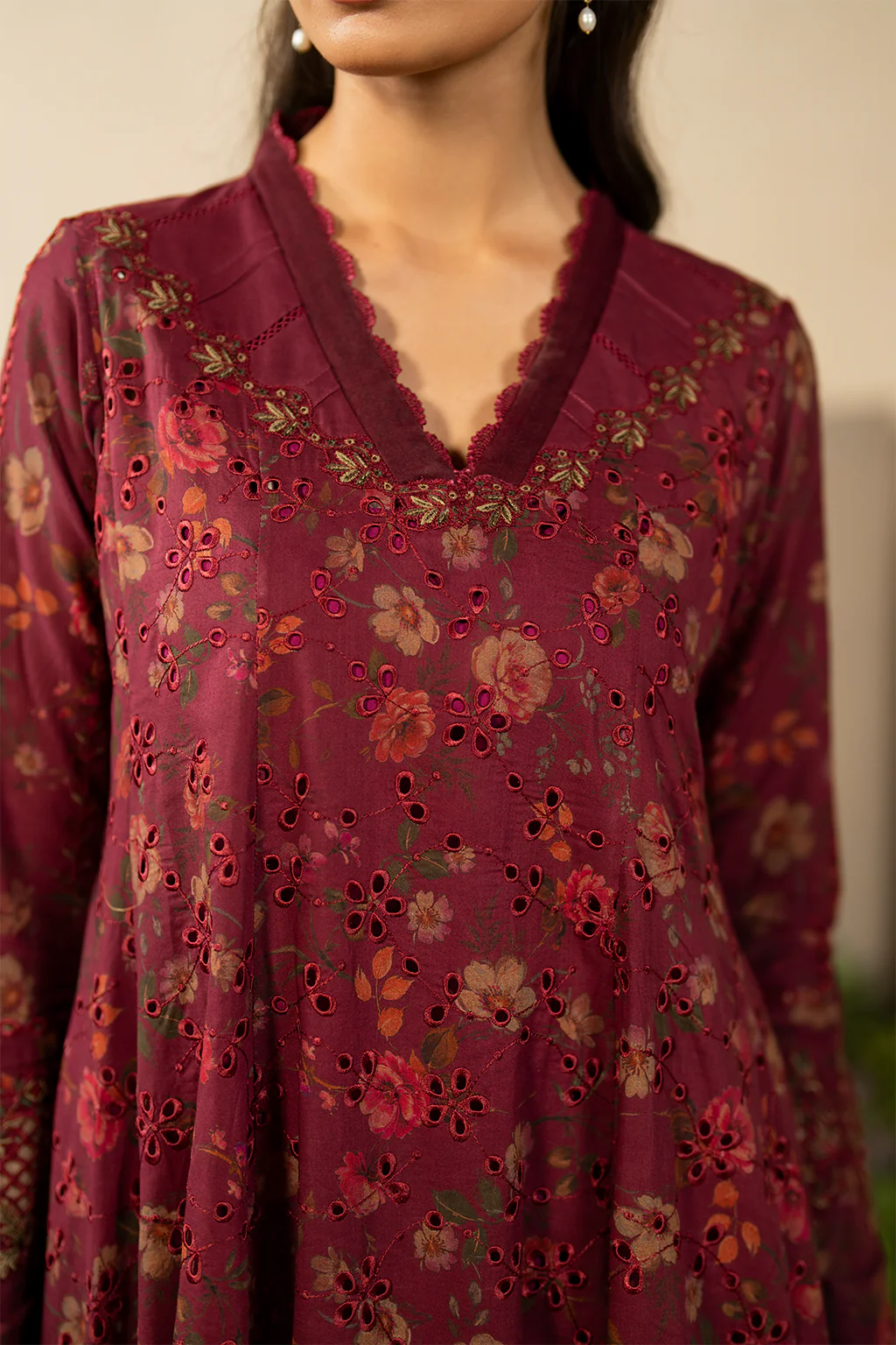 EFL-10 Embroidered Lawn - Image 4