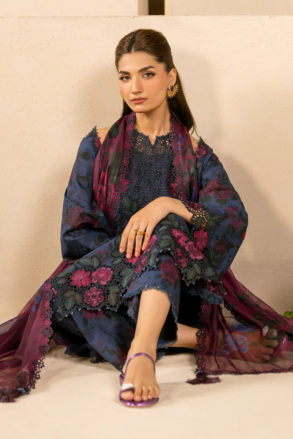 EFL-12 Embroidered Lawn - Image 10