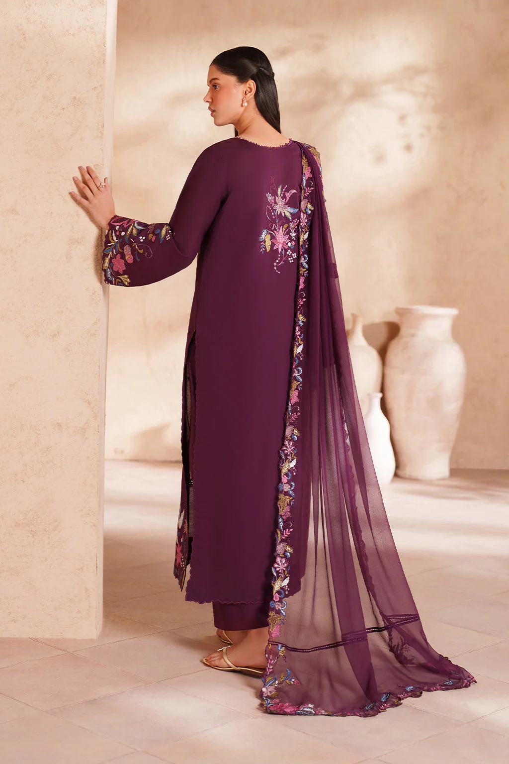 EL-03 Embroidered Lawn - Image 3
