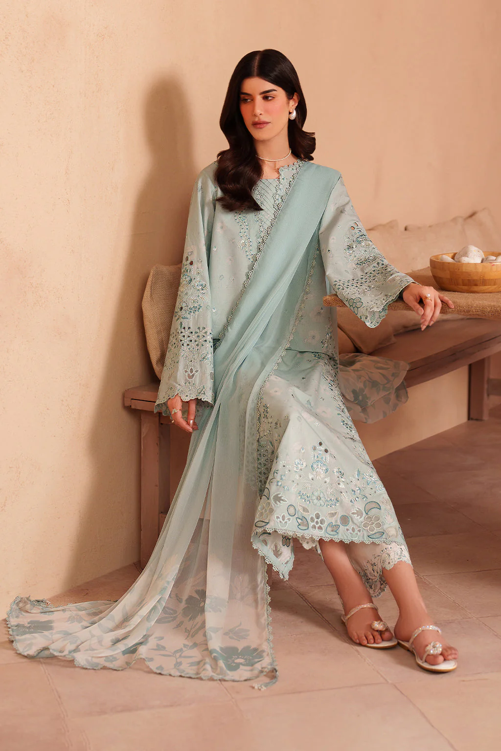 EL-05 Embroidered Lawn - Image 7