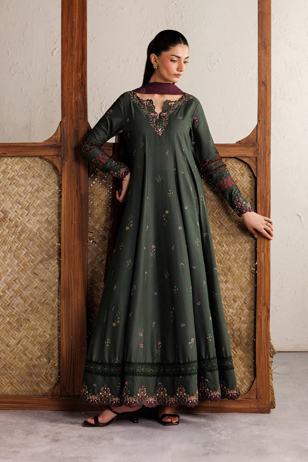IBE-03 Embroidered Lawn - Image 4