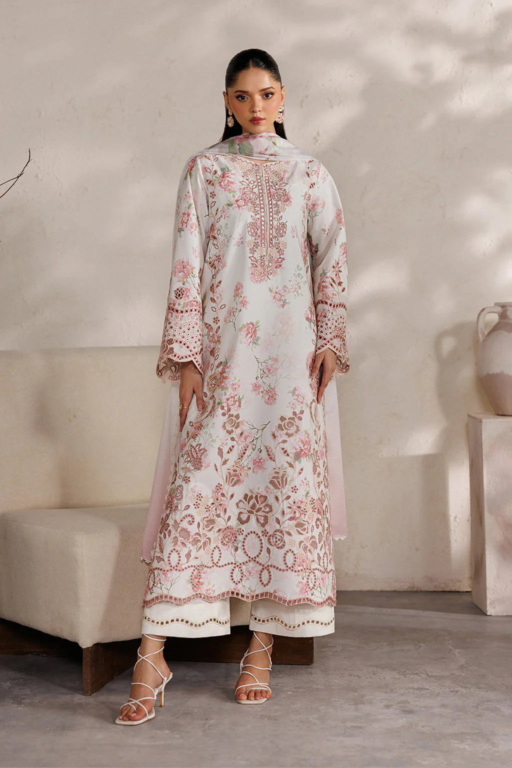 IBE-04 Embroidered Lawn - Image 5