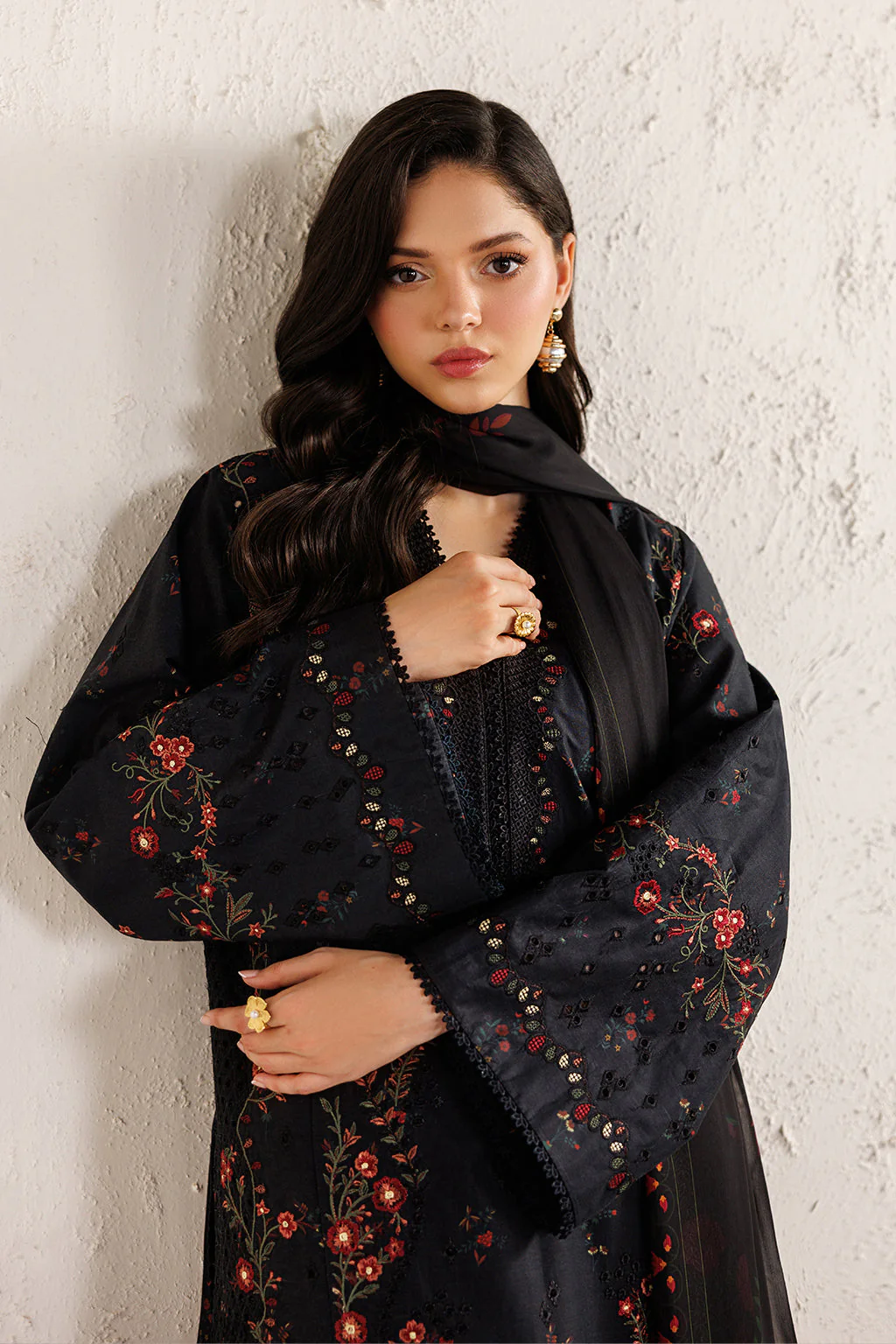 IBE-11 Embroidered Lawn - Image 4
