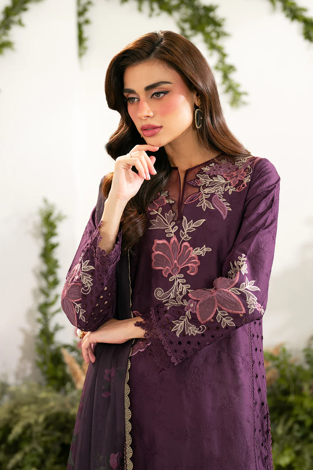 IFE-03  Embroidered Lawn - Image 5