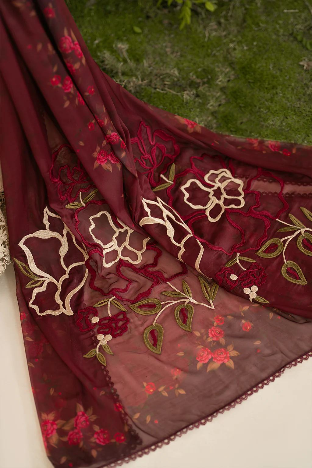 IFE-05 Embroidered Lawn - Image 8