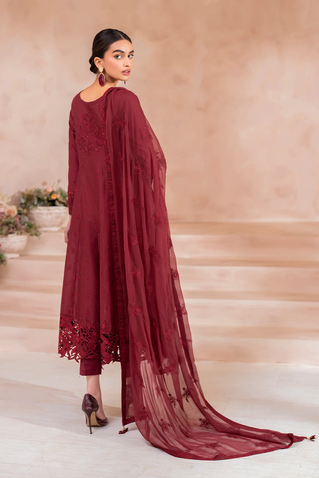 IP-190 Embroidered Lawn - Image 5