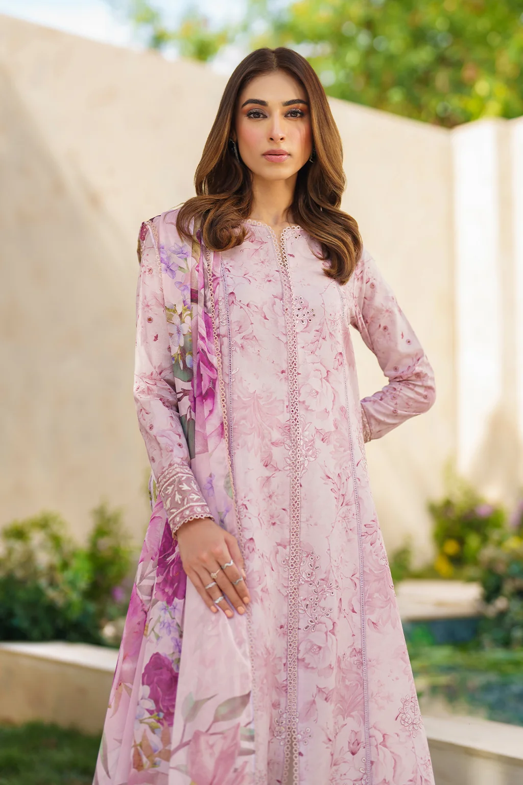 SFL-06 Embroidered Lawn - Image 4