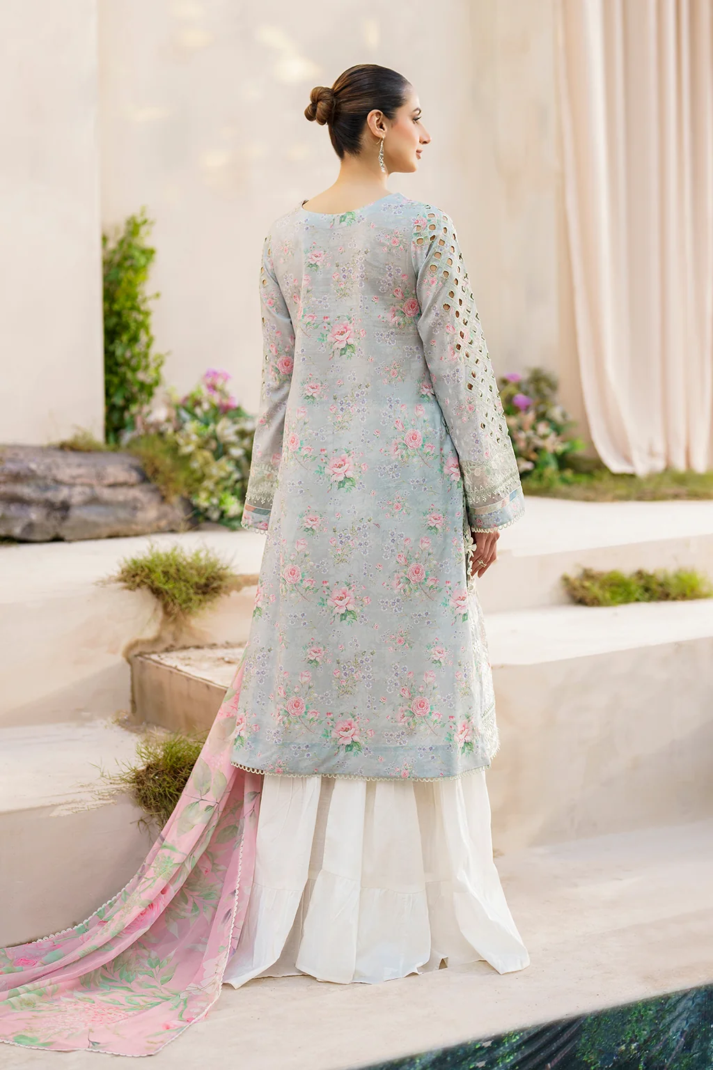 SFL-07 Embroidered Lawn - Image 3