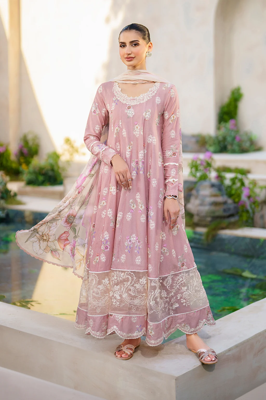 SFL-08 Embroidered Lawn - Image 4