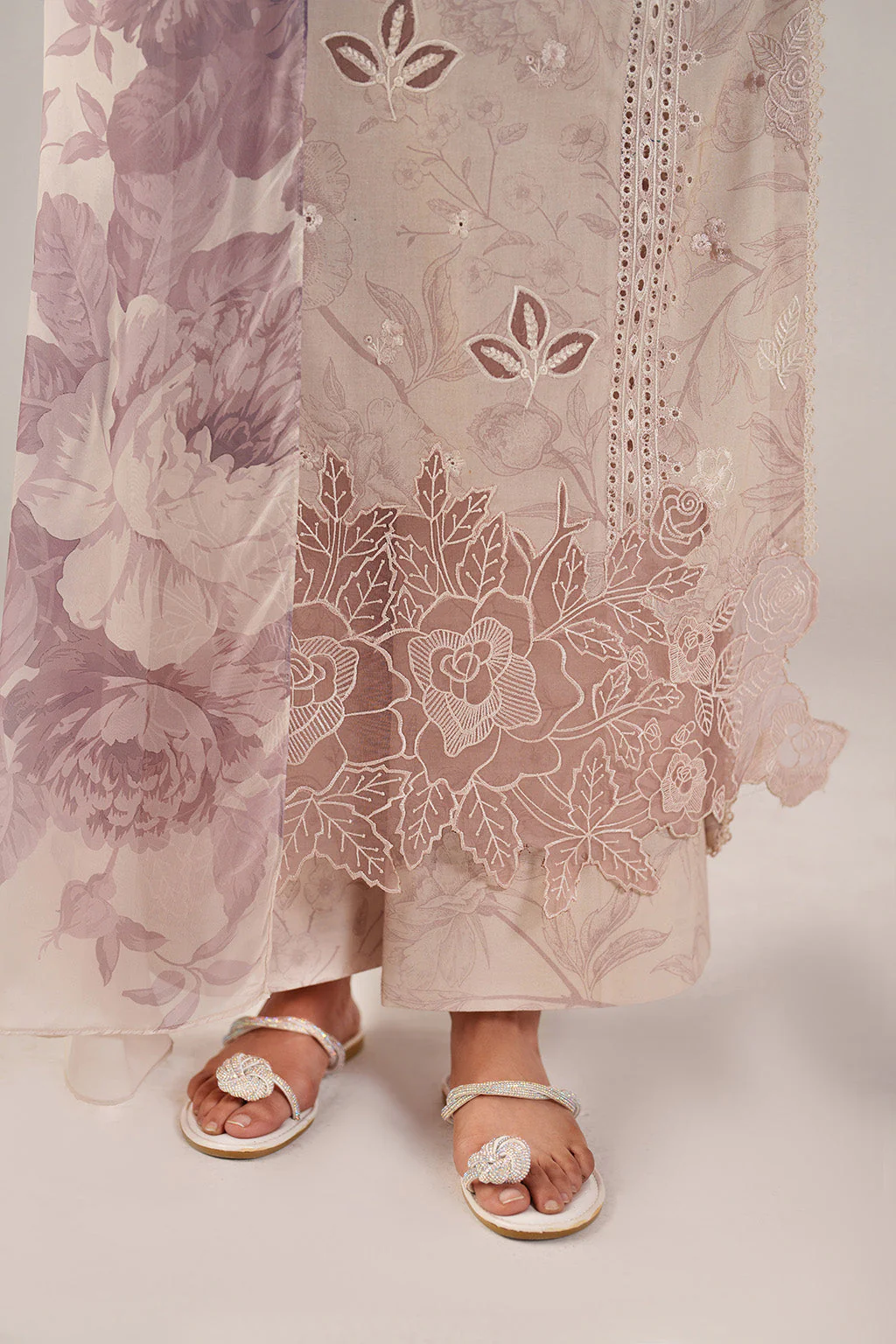 SS-01 Embroidered Lawn - Image 6