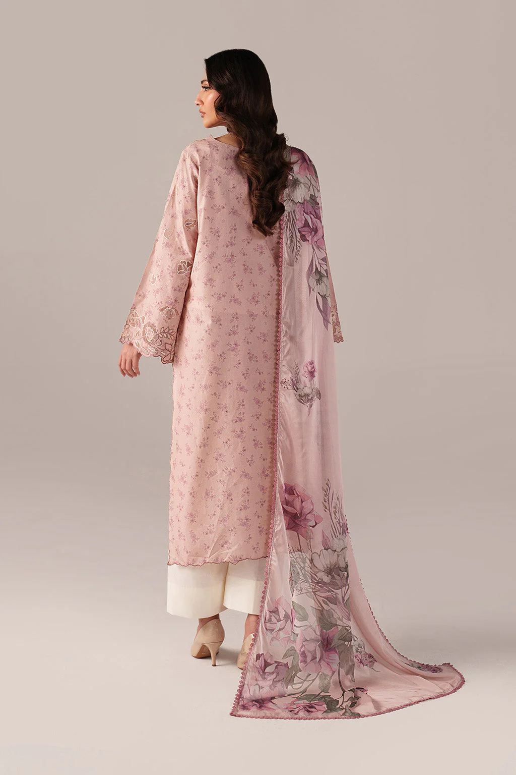 SS-05 Embroidered Lawn - Image 7