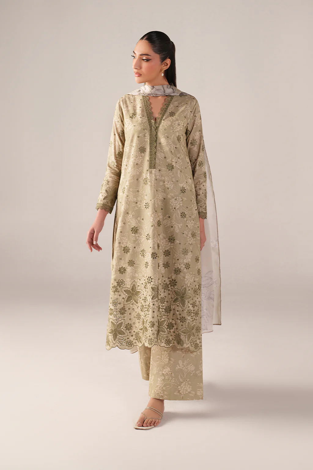 SS-07 Embroidered Lawn - Image 3
