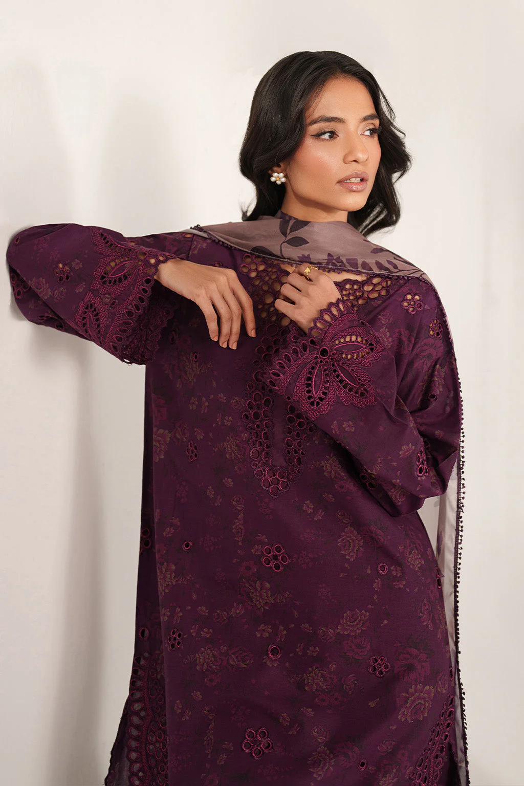 SS-08 Embroidered Lawn - Image 7