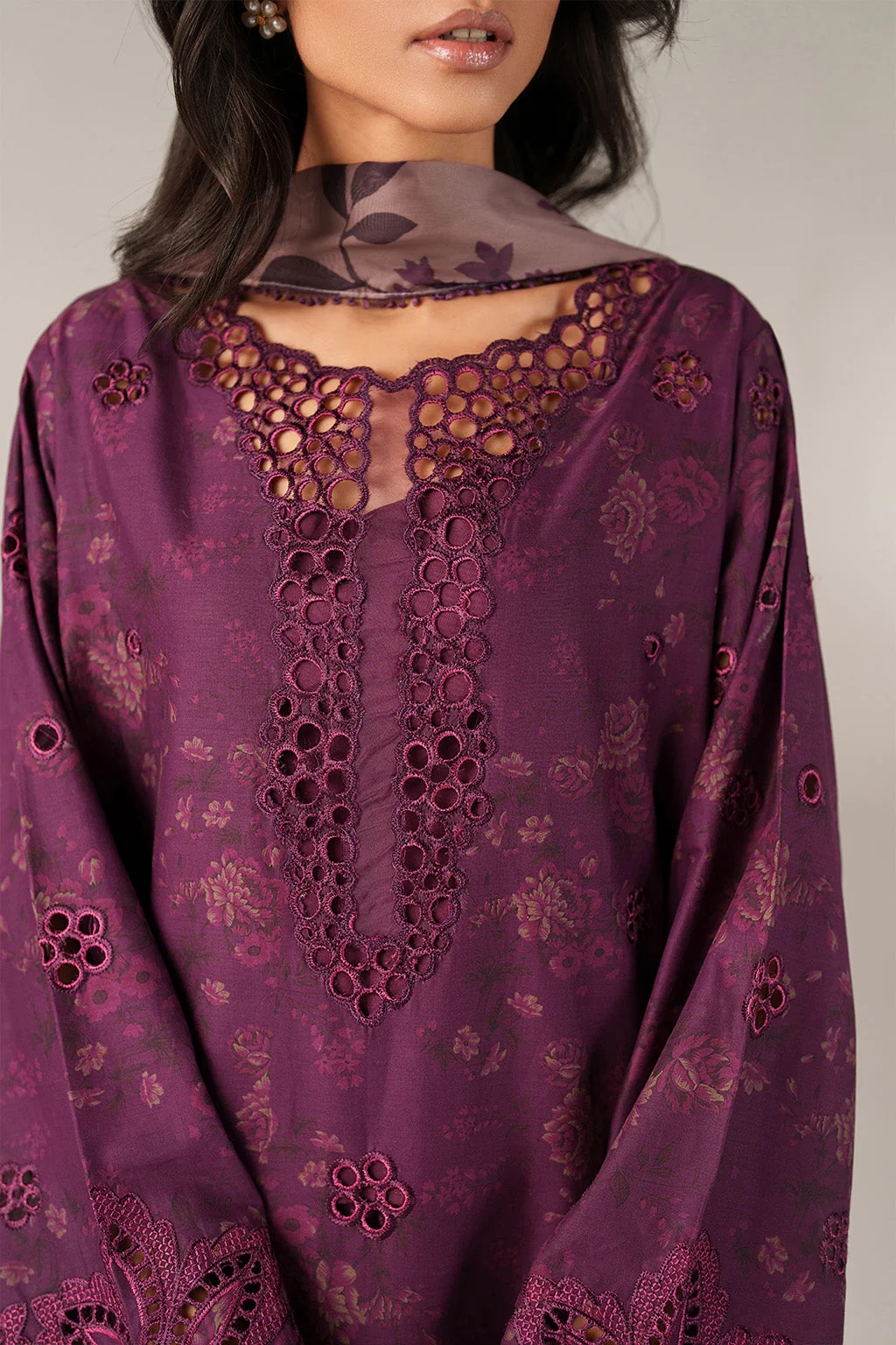 SS-08 Embroidered Lawn - Image 8