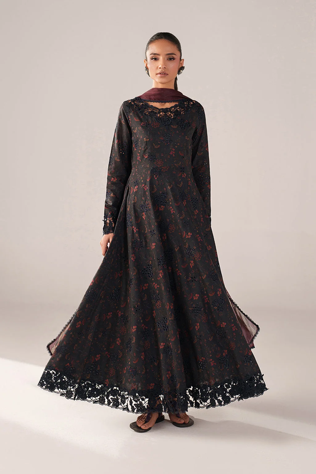 SS-09 Embroidered Lawn