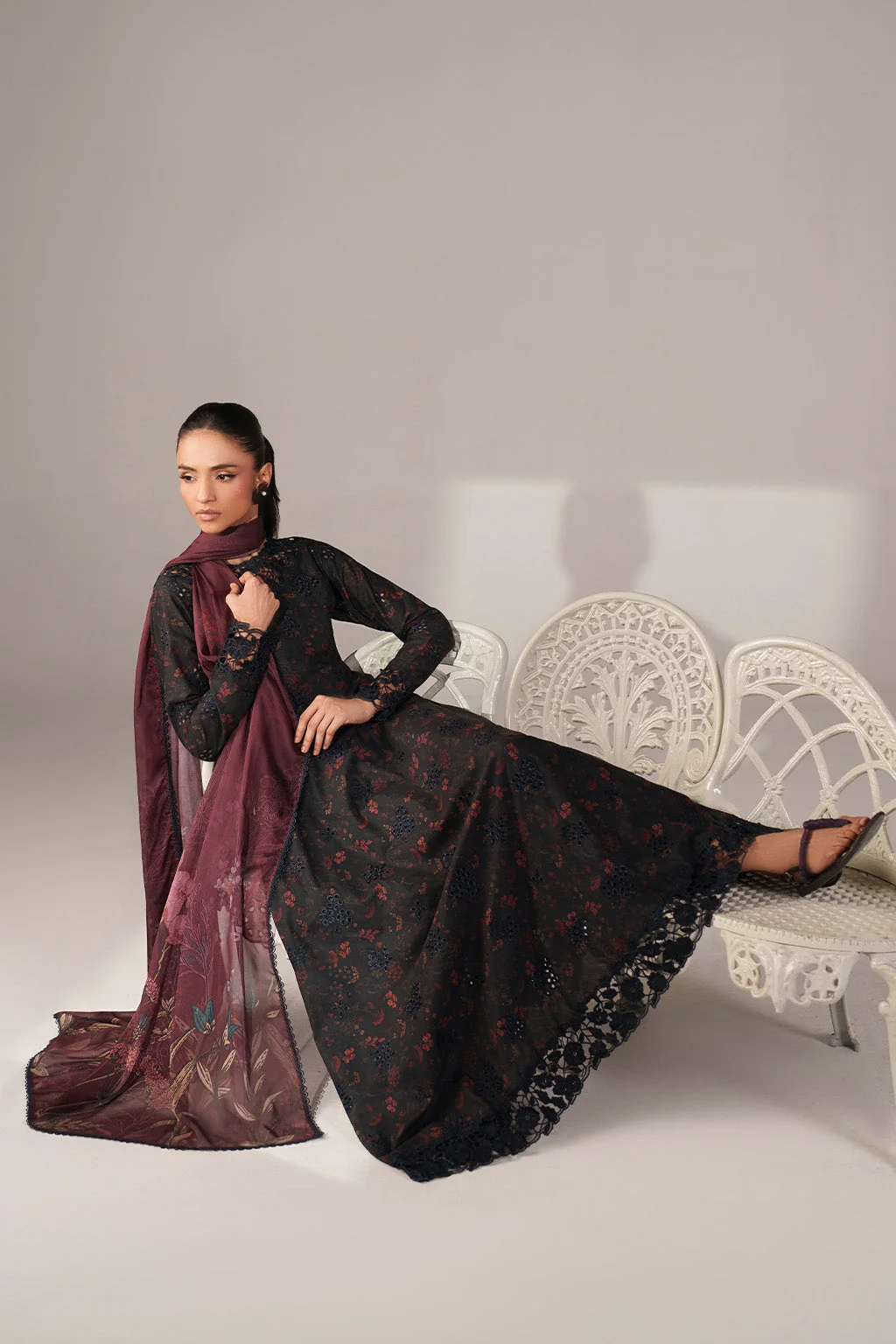 SS-09 Embroidered Lawn - Image 6