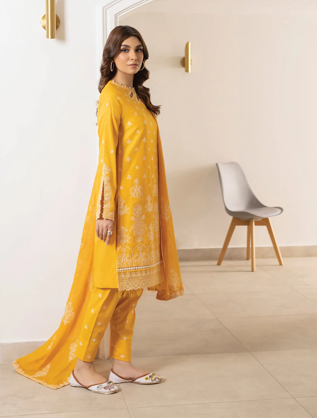 UE-149 Urbane Breeze - Image 6