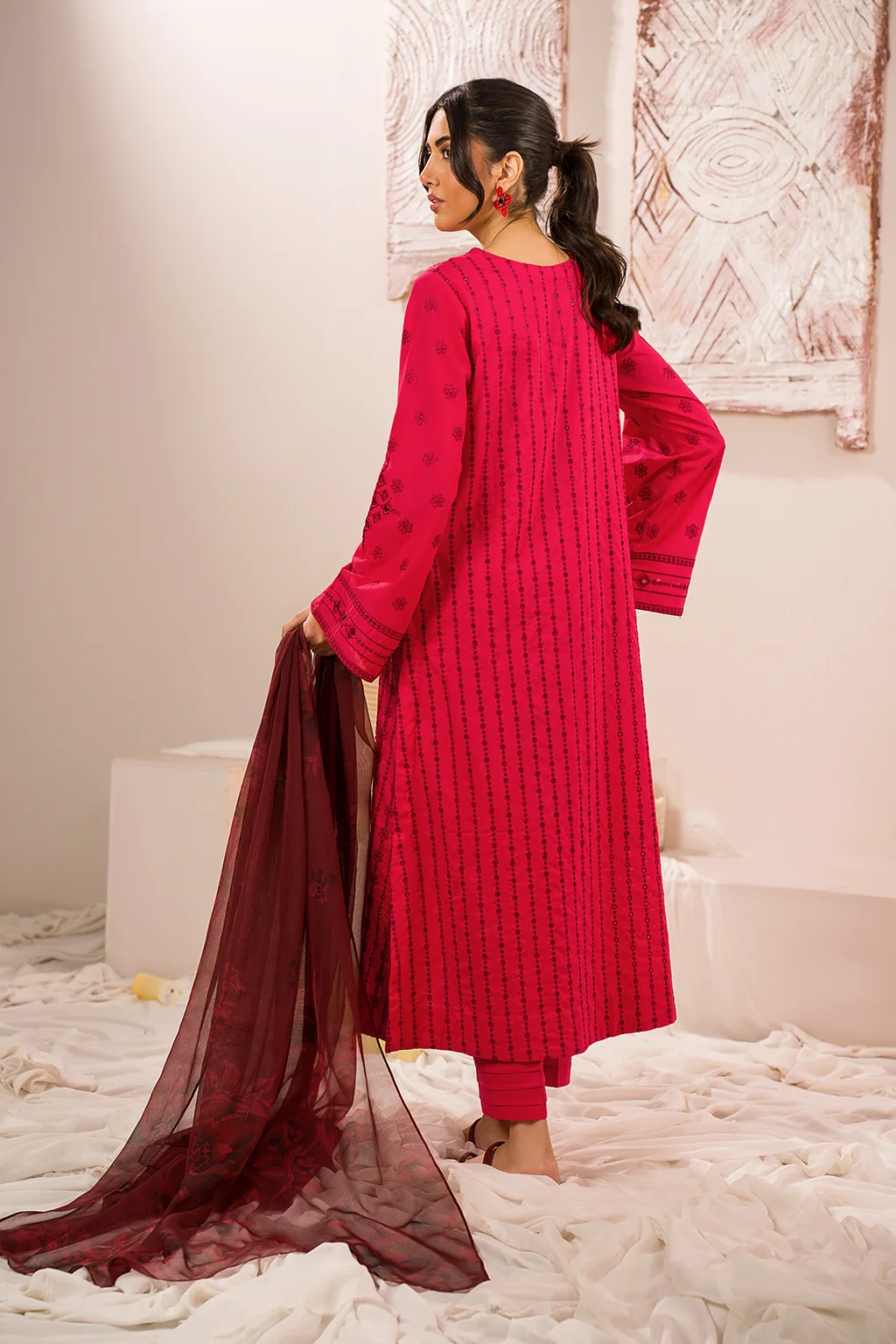 UE-203 Embroidered Lawn - Image 3