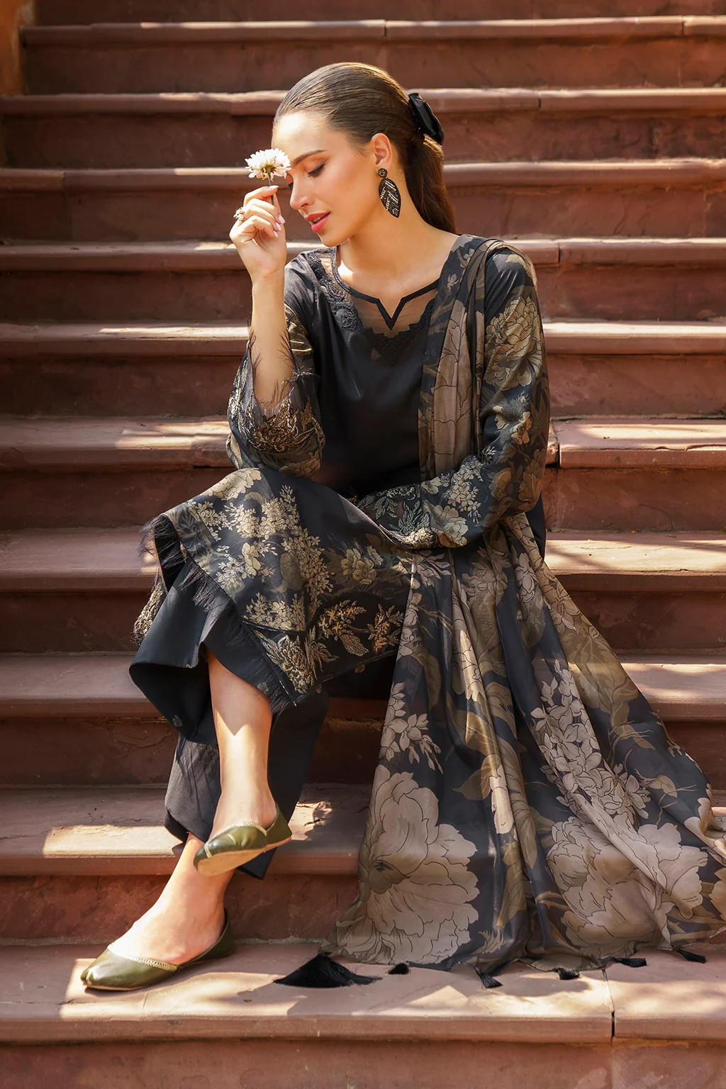 UE-230 Printed Lawn - Image 7