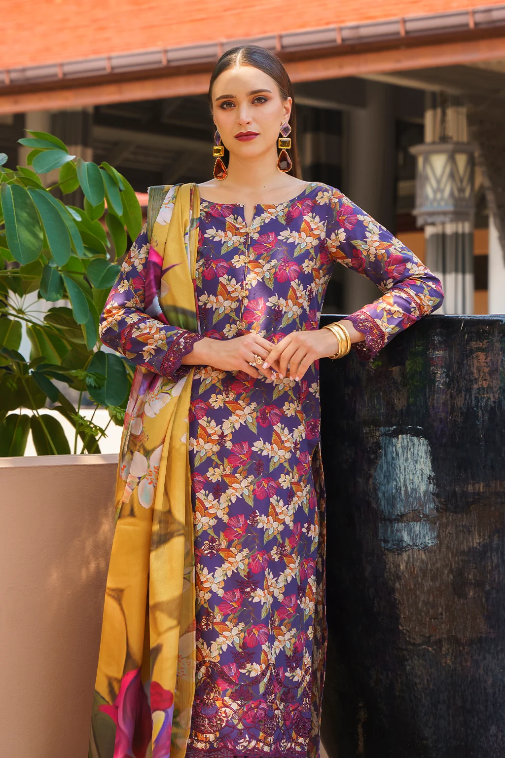 UE-233 Printed Lawn - Image 5