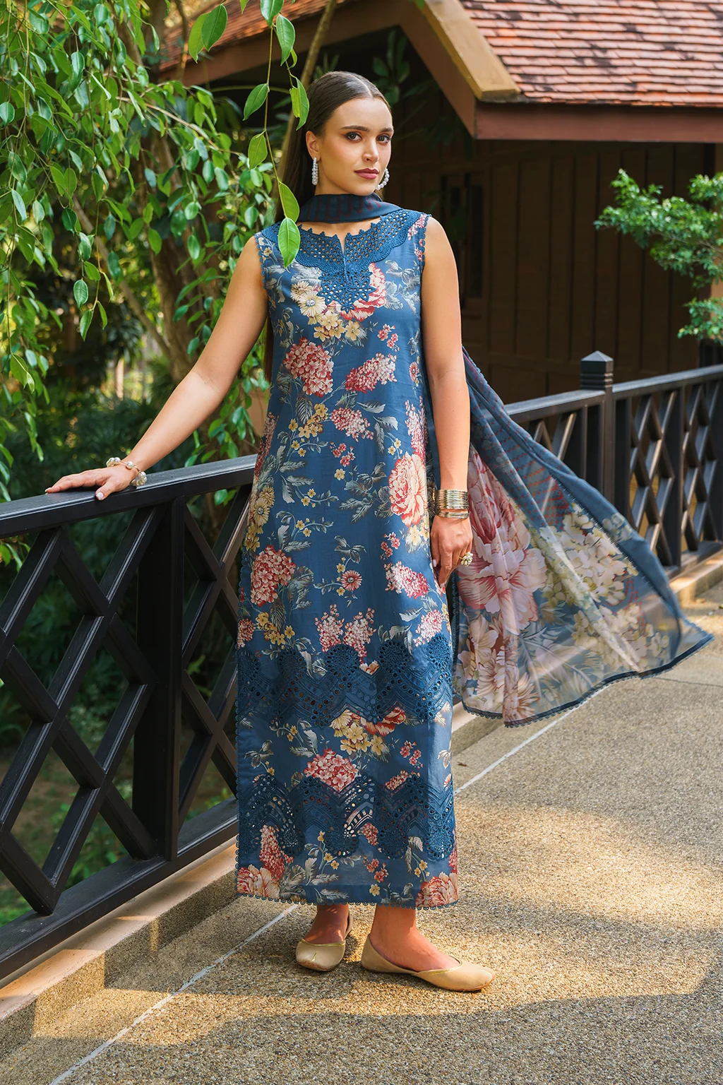 UE-242 Printed Lawn - Image 5