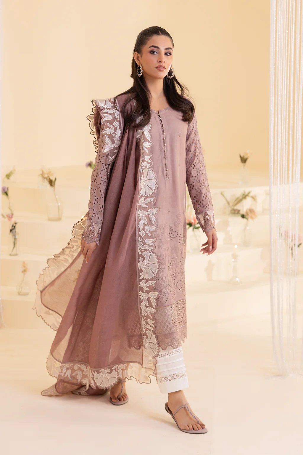UE-251 Embroidered Lawn - Image 5