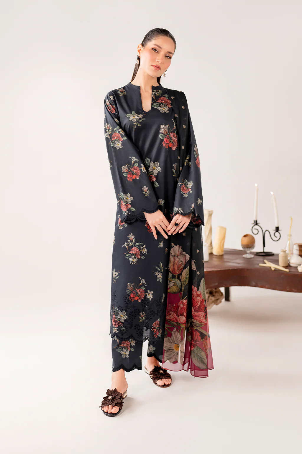UE-268 Printed Lawn - Image 4