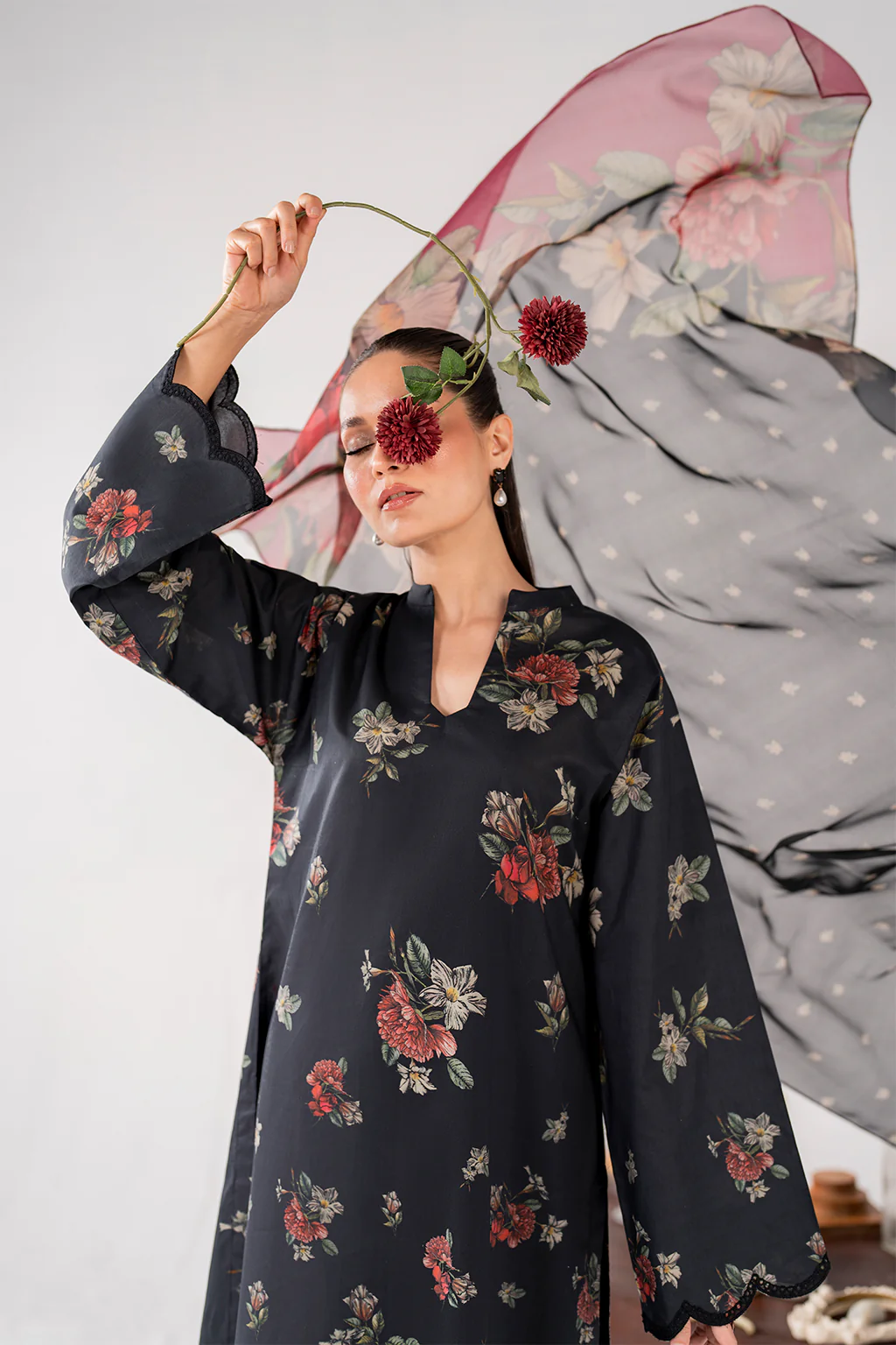 UE-268 Printed Lawn - Image 6