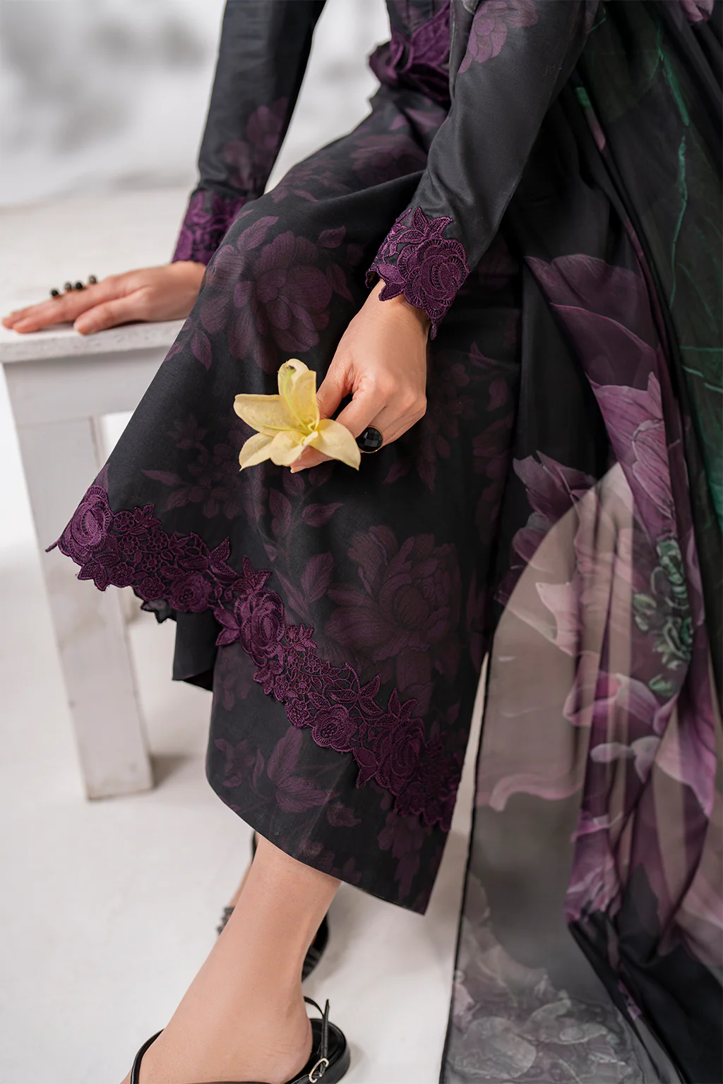 UE-270 Printed Lawn - Image 9
