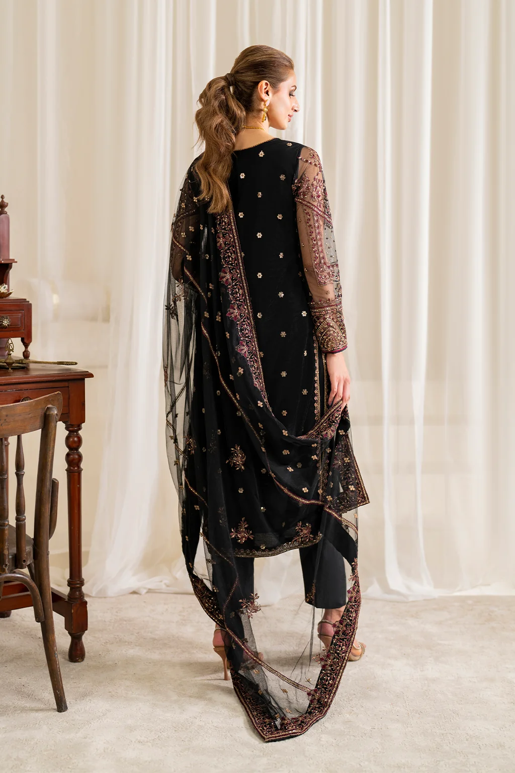 UE-288 Embroidered Net - Image 8