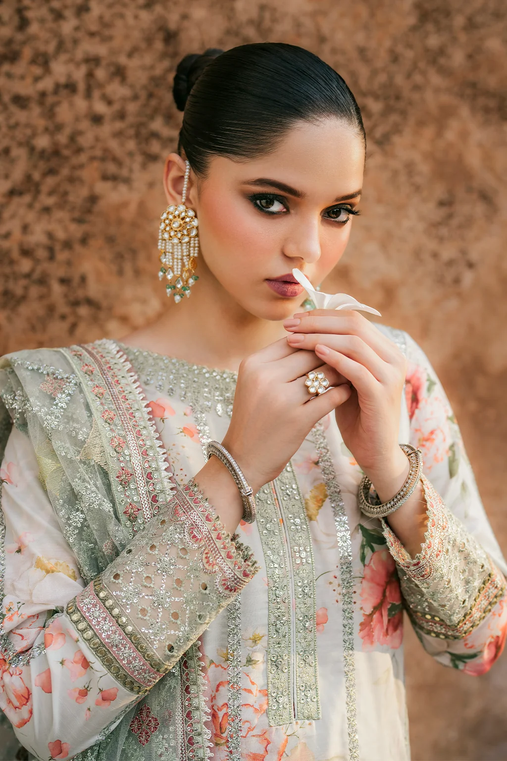 UE-311 Embroidered Raw Silk - Image 3