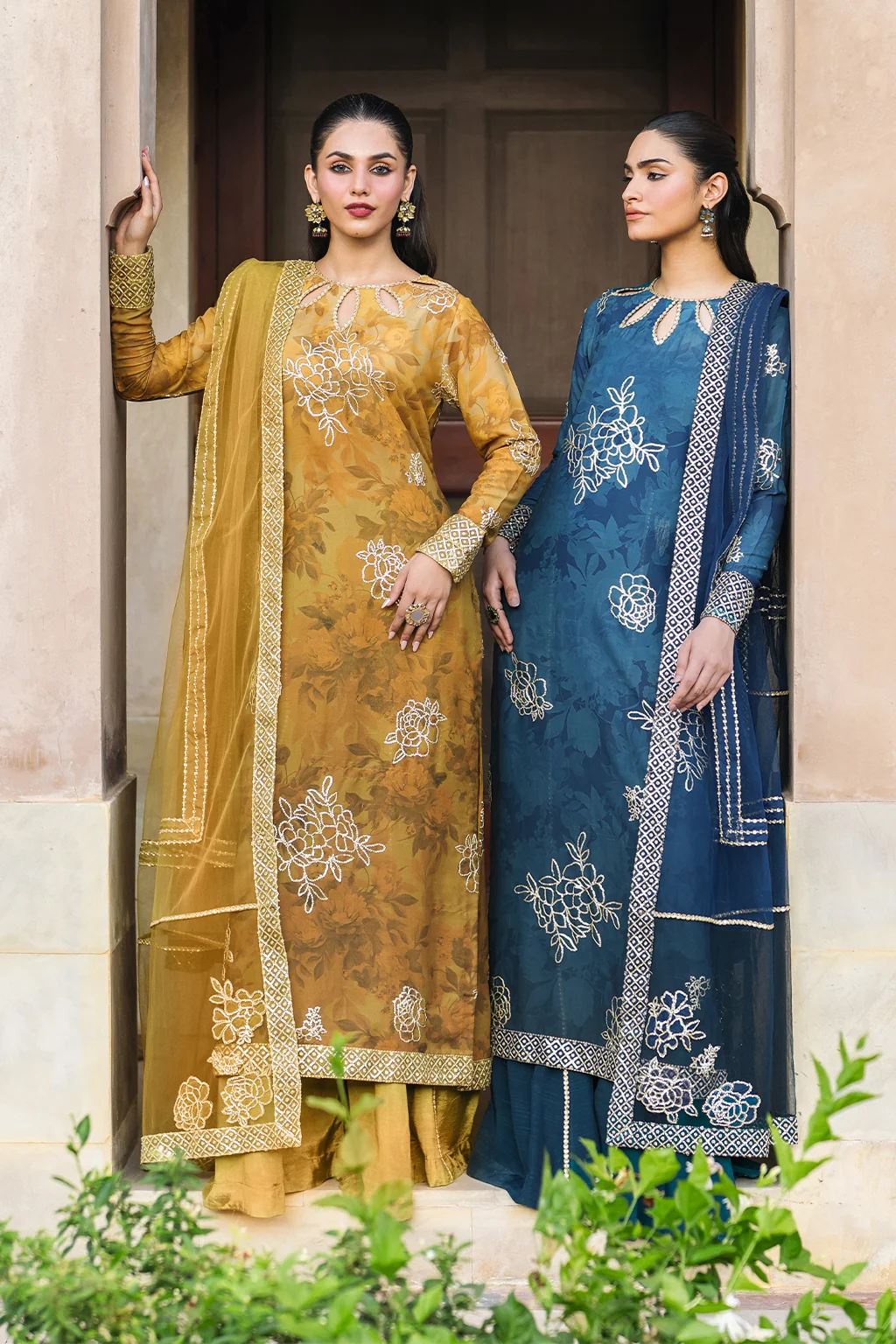 UE-331 Embroidered Chiffon - Image 9