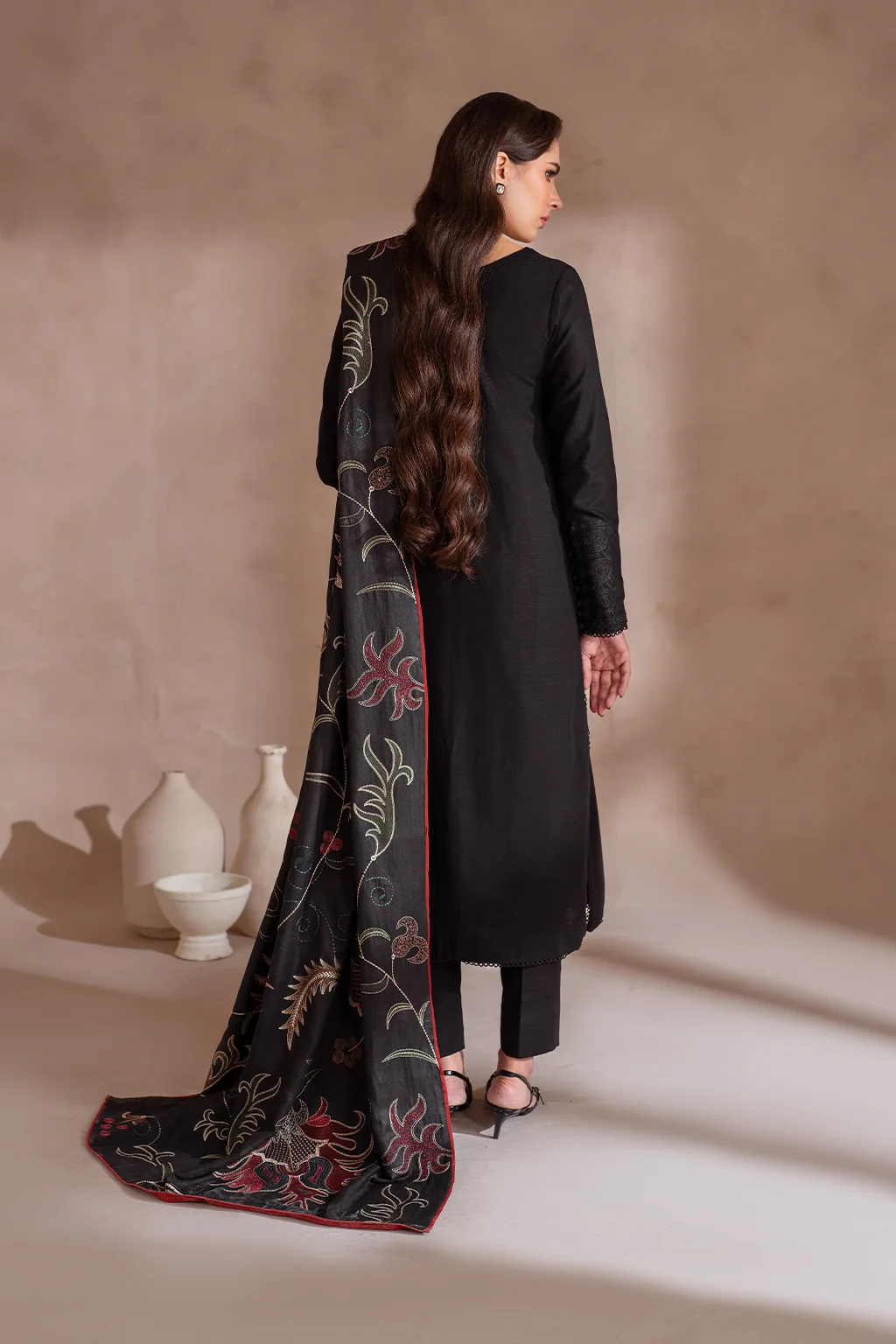 UE-364 Embroidered Khaddar - Image 3