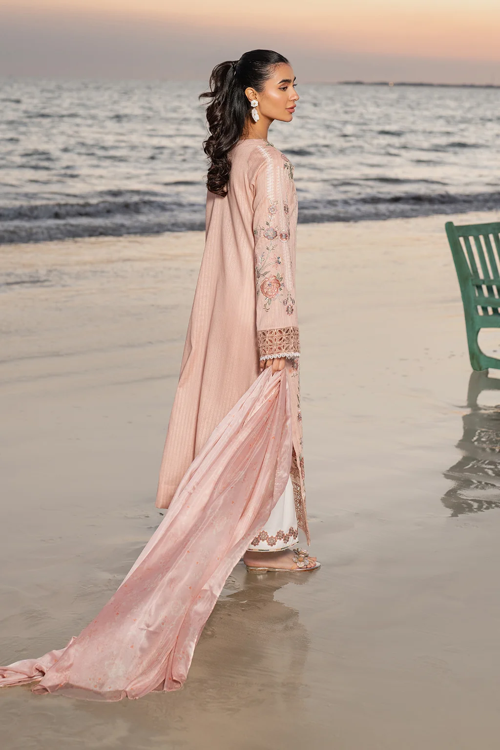 UE-382 Embroidered Lawn - Image 5