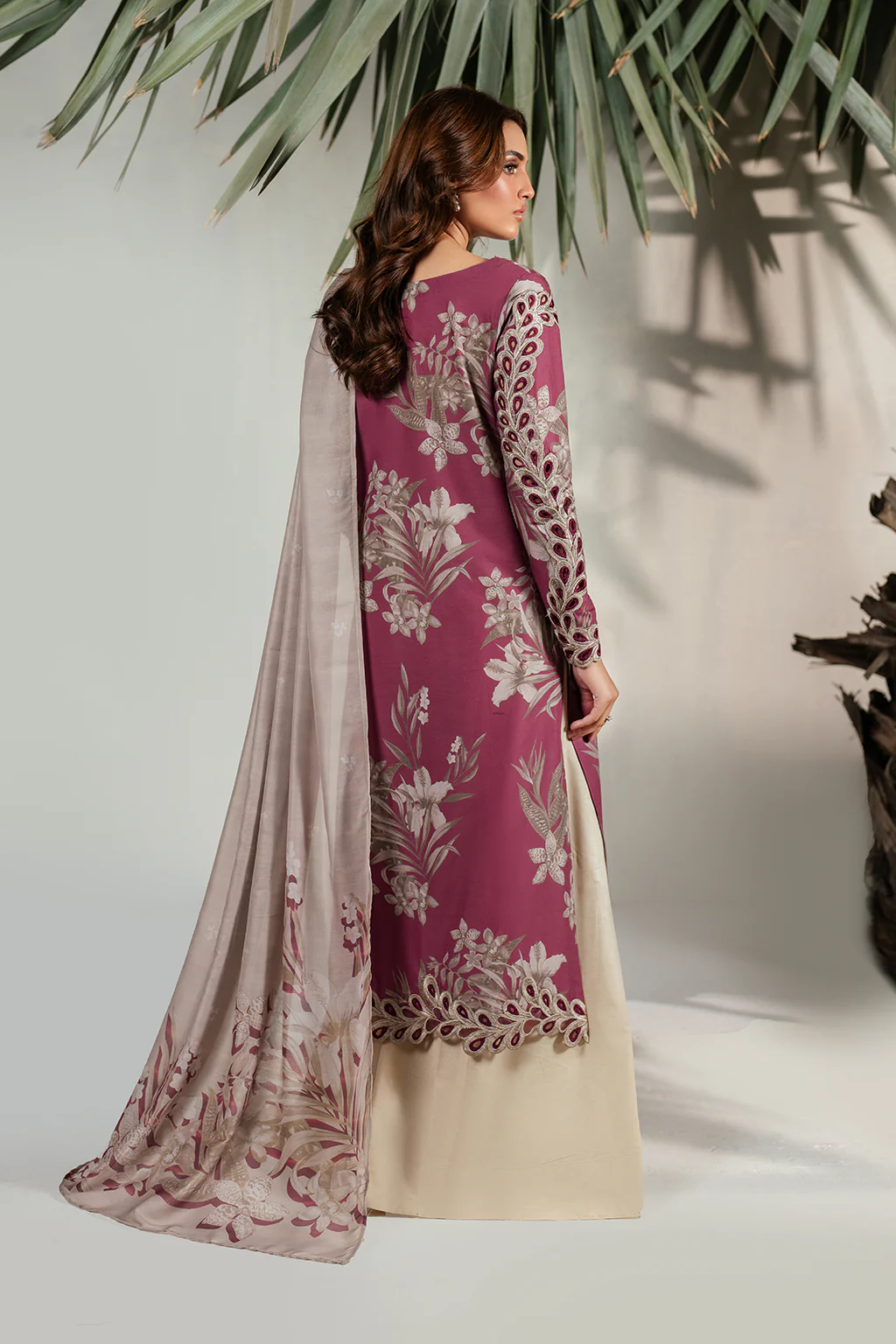UE-396 Printed Lawn - Image 3