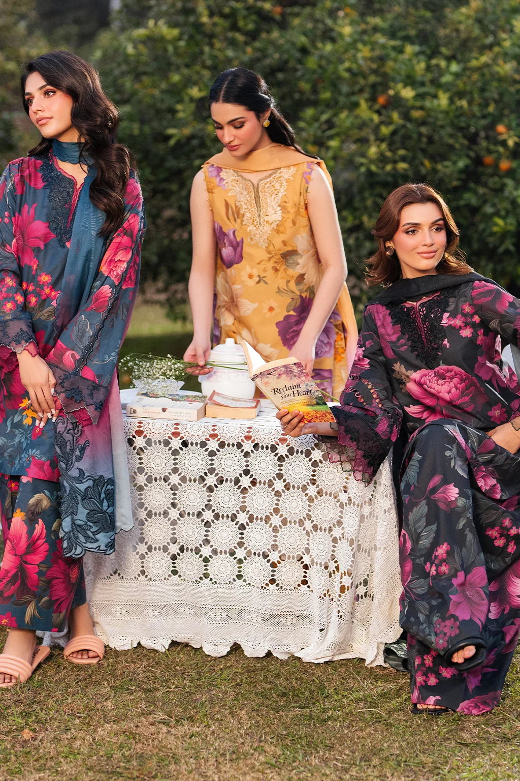 UE-400 Printed Lawn - Image 10