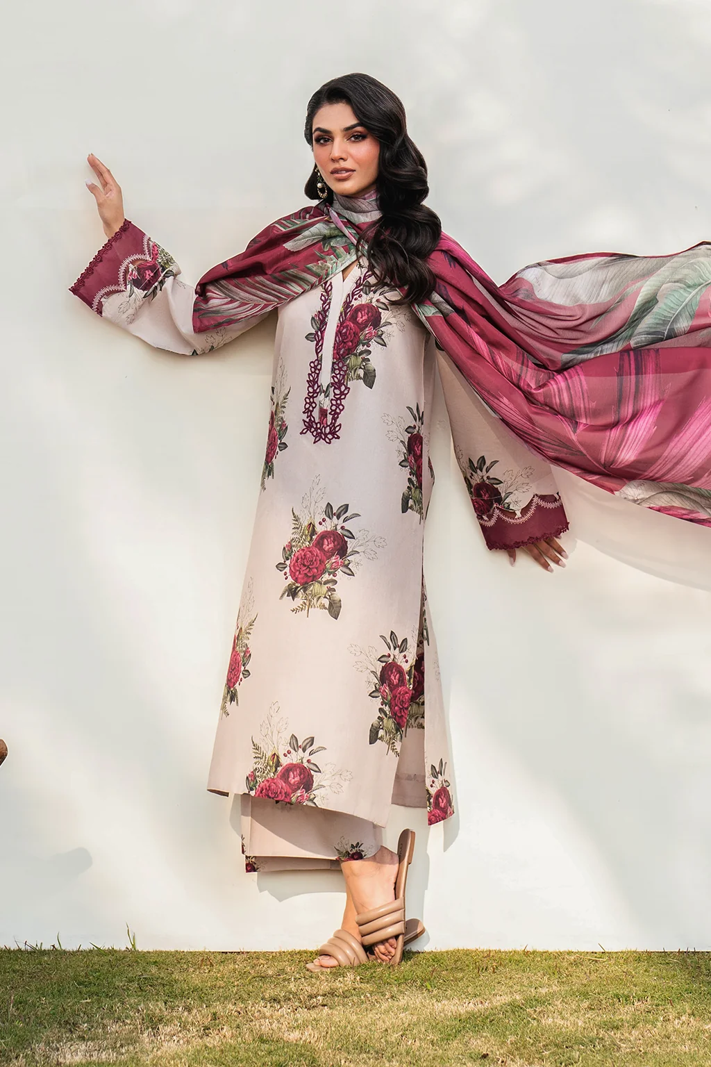 UE-402 Printed Lawn - Image 7