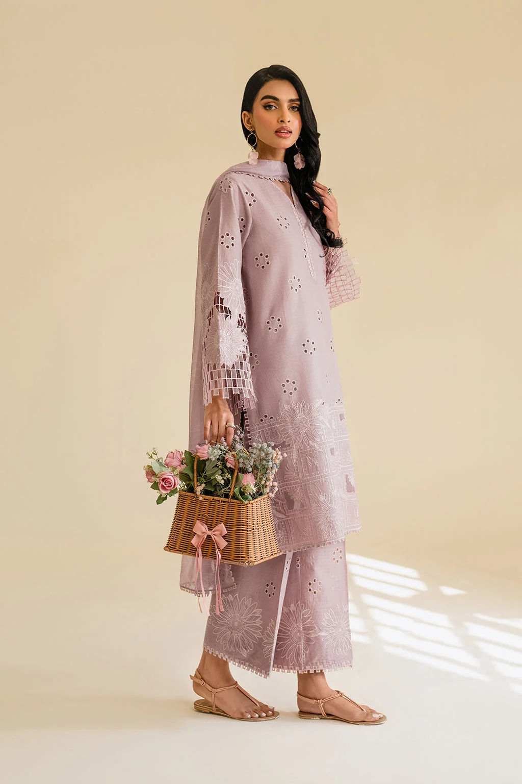 UE-431 Embroidered Textured Lawn - Image 11