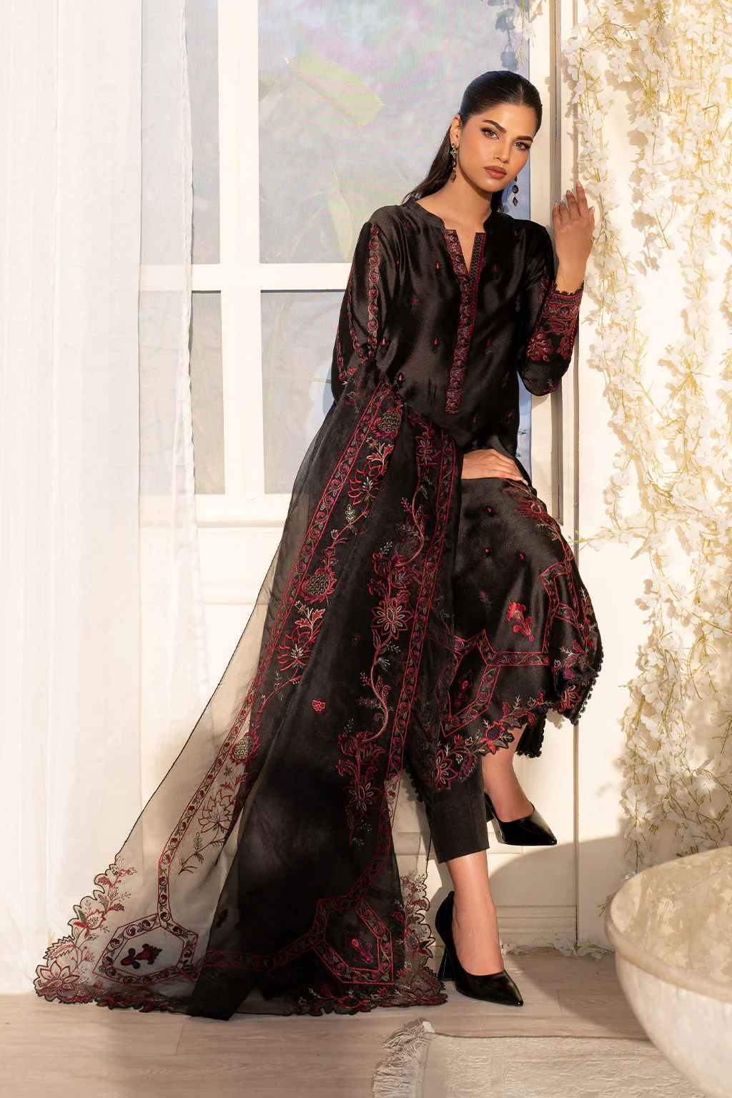 UE-434 Embroidered Pure Jacquard Silk - Image 4