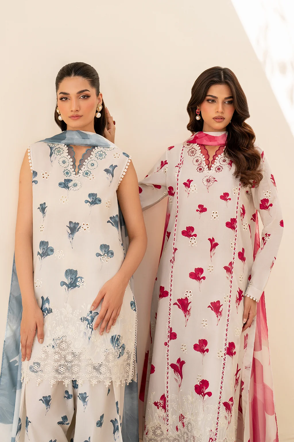 UE-442 Borer Embroidered Printed Lawn - Image 13