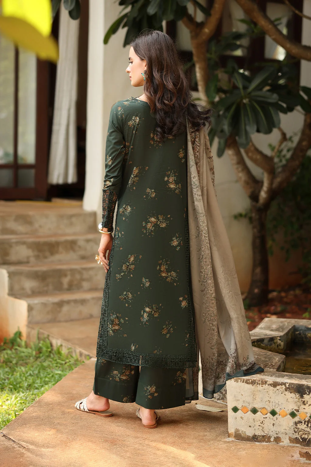 UE-489 Printed Lawn - Image 3