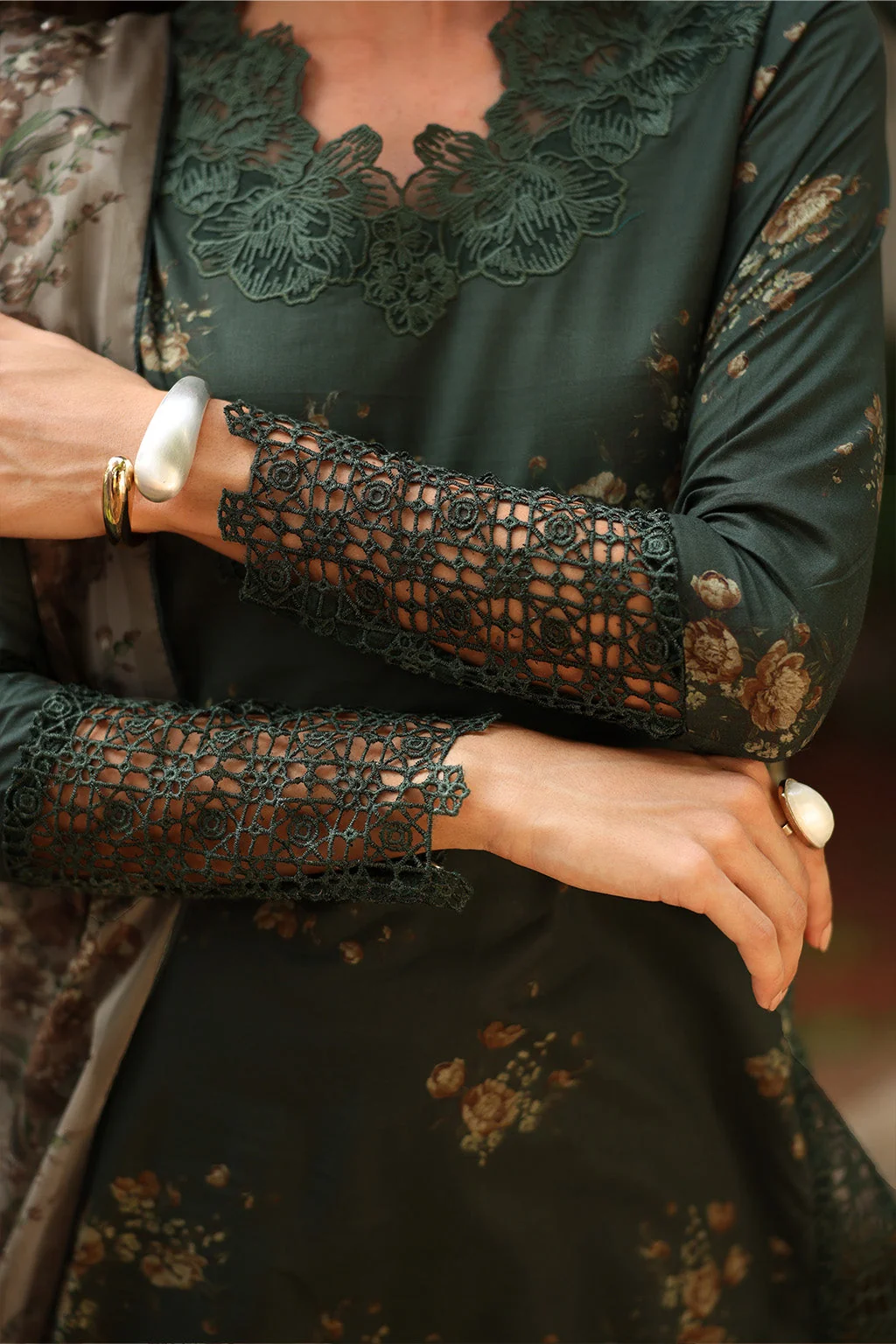 UE-489 Printed Lawn - Image 5