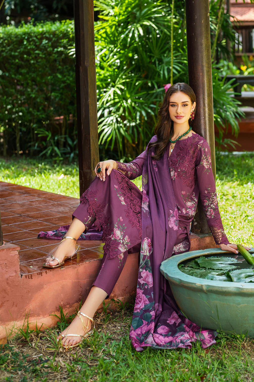 UE-509 Printed Lawn - Image 3