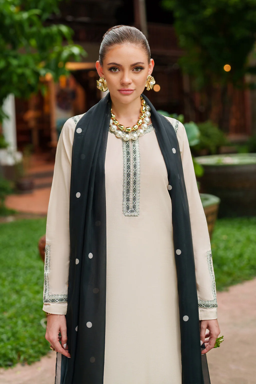 UE-515 Dyed Plain Lawn - Image 2